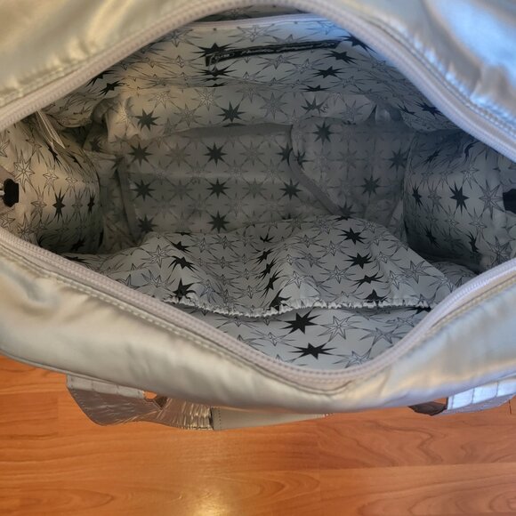 NWOT Lug Large Overnight Bag - Picture 4 of 6